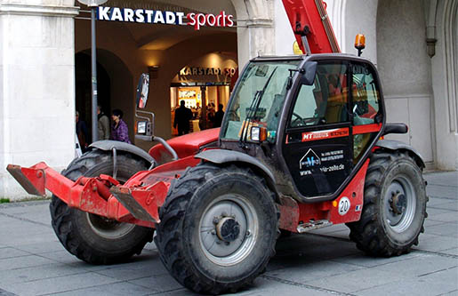 ADDETTI ALL'UTILIZZO DI CARRELLI SEMOVENTI A BRACCIO TELESCOPICO.jpg